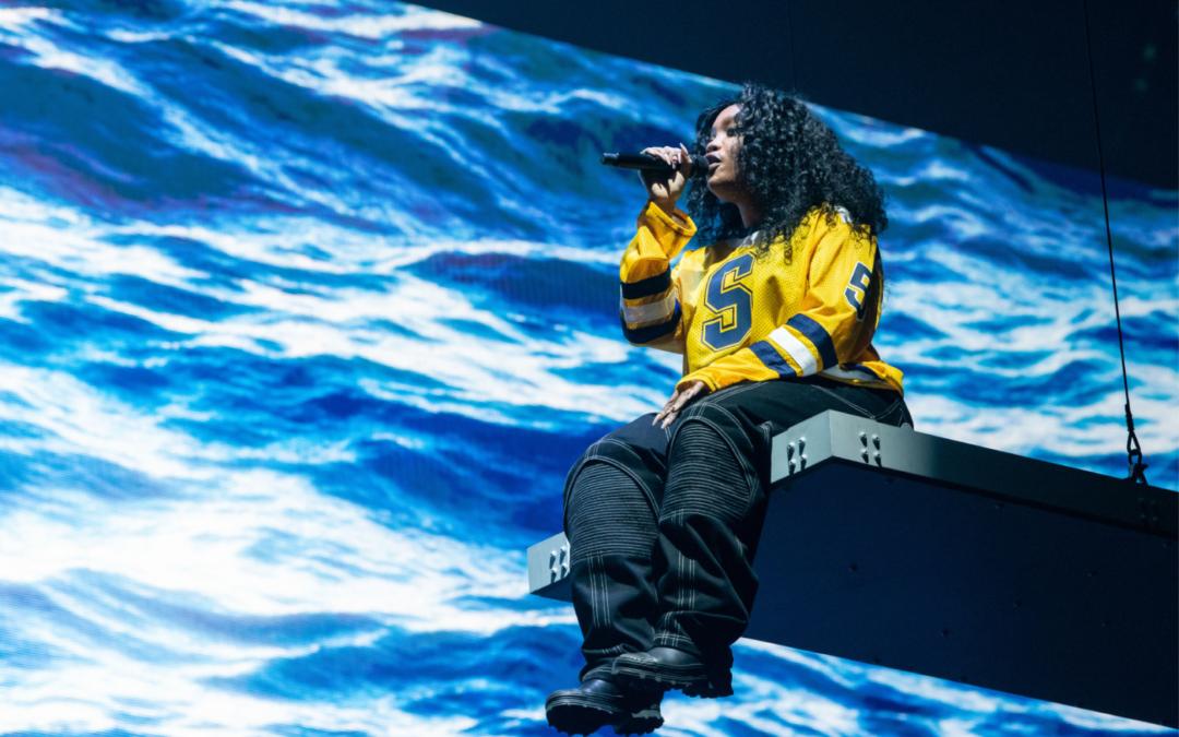 SZA Is Taking Out From Live Performances ‘For A Bit’