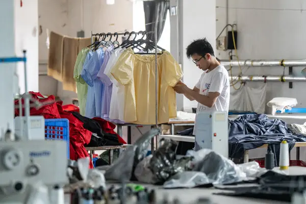 To Offset Tariff Costs, Chinese Warehouses Are Enticing Americans To Purchase Fake Goods Created In China